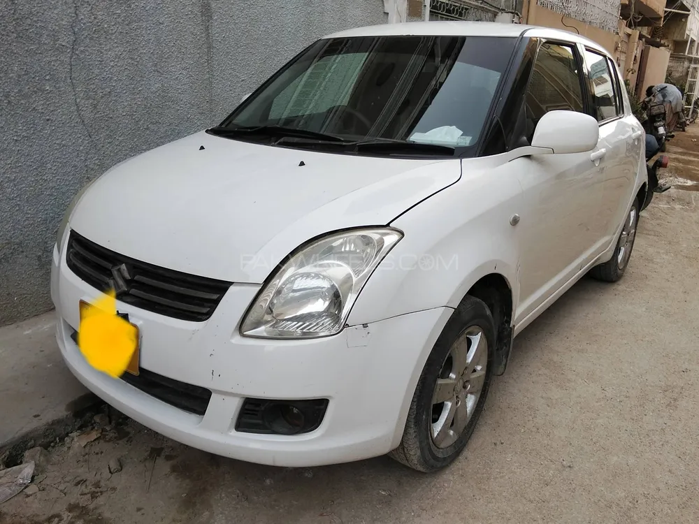 سوزوکی سوئفٹ 2010 for Sale in کراچی Image-1