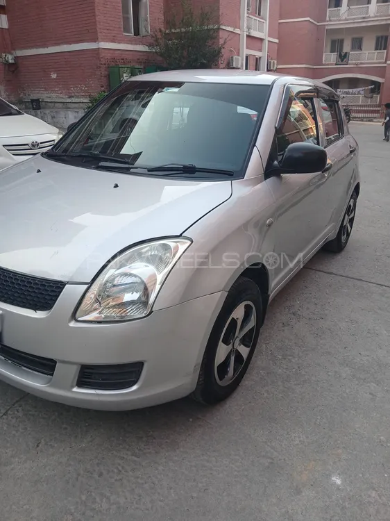 Suzuki Swift 2012 for Sale in Islamabad Image-1