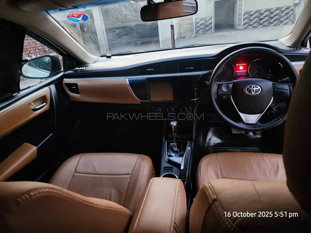 Toyota Corolla 2015 for Sale in Chiniot Toyota Corolla 2015 for Sale in Chiniot Image-11