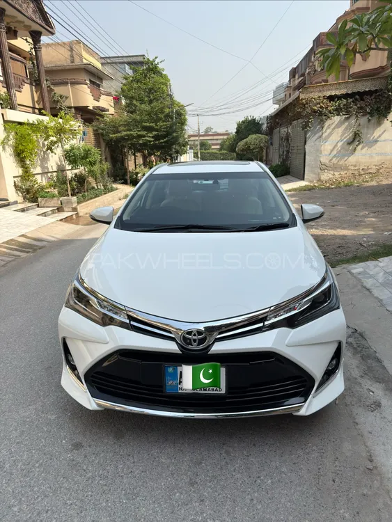 Toyota Corolla 2022 for Sale in Peshawar Image-1