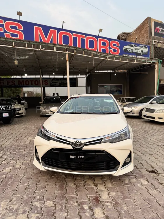 Toyota Corolla 2023 for Sale in Peshawar Image-1