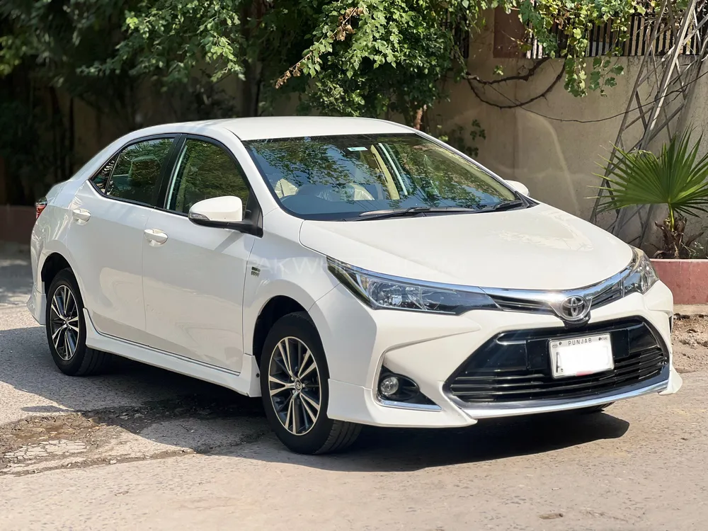 Toyota Corolla 2021 for Sale in Lahore Image-1