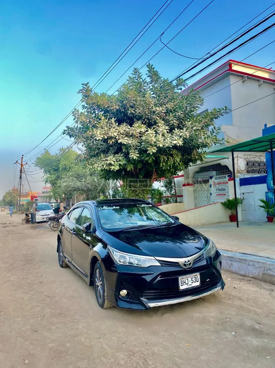 Toyota Corolla 2016 for Sale in Karachi Image-1