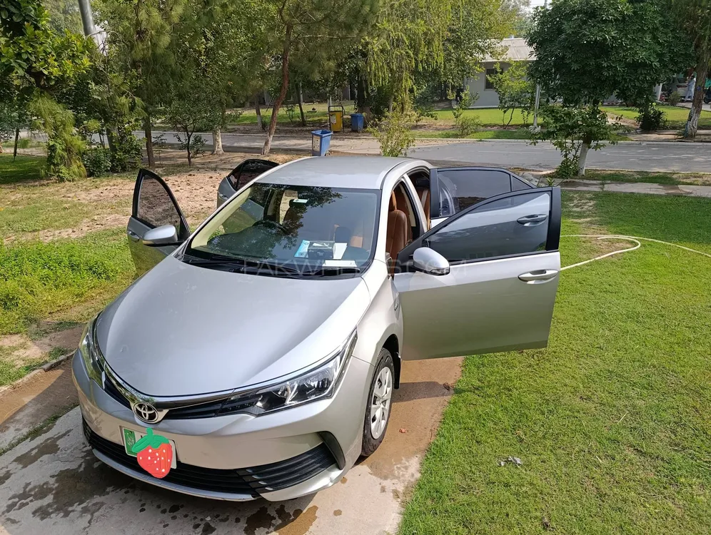 Toyota Corolla 2019 for Sale in Peshawar Image-1