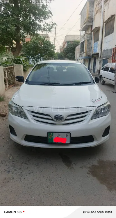 Toyota Corolla 2014 for Sale in Chichawatni Image-1