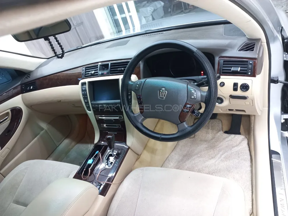 Toyota Crown 2007 for Sale in Rawalpindi Image-1