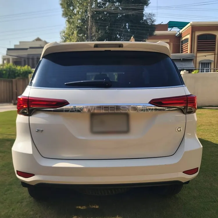 Toyota Fortuner 2020 for Sale in Lahore Image-1