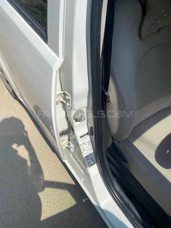 Toyota Passo 2005 for Sale in Lahore Image-1