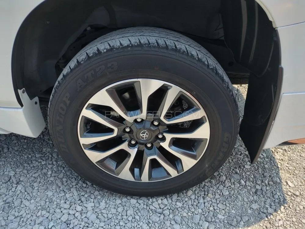 Toyota Prado 2021 for Sale in Hyderabad Toyota Prado 2021 for Sale in Hyderabad Image-2