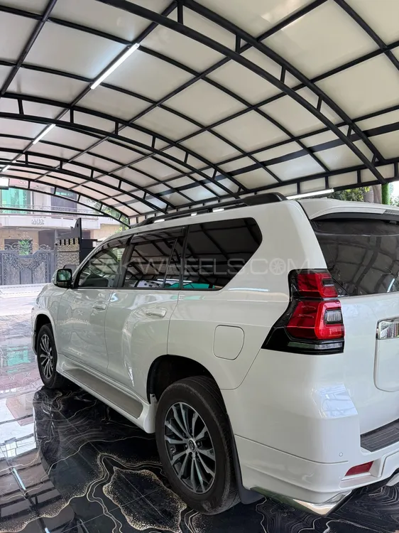 Toyota Prado 2020 for Sale in Gujranwala Toyota Prado 2020 for Sale in Gujranwala Image-4