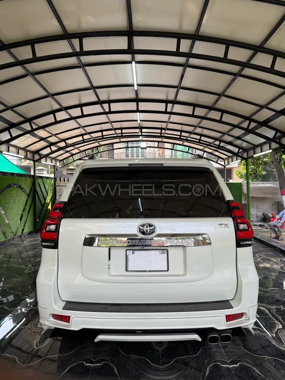 Toyota Prado 2020 for Sale in Gujranwala Toyota Prado 2020 for Sale in Gujranwala Image-5