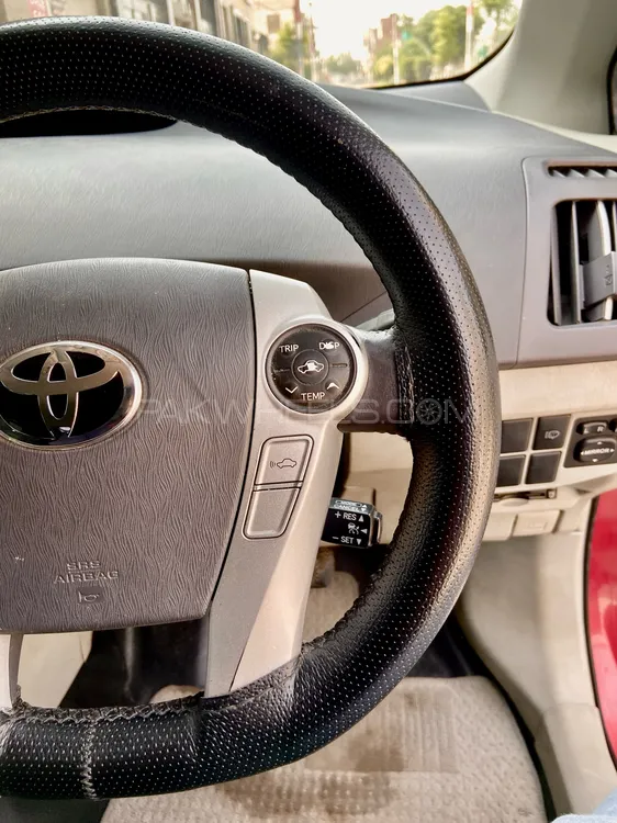 Toyota Prius 2010 for Sale in Okara Toyota Prius 2010 for Sale in Okara Image-12
