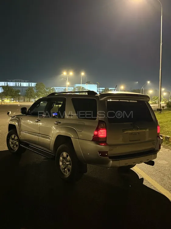 Toyota Surf 2005 for Sale in Islamabad Image-1