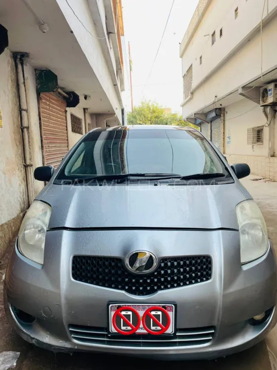 Toyota Vitz 2006 for Sale in Karachi Image-1