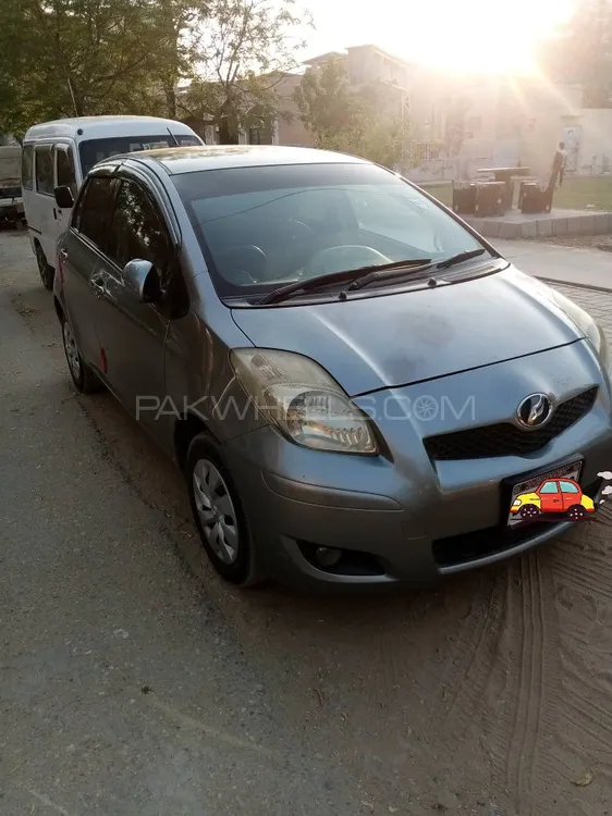 Toyota Vitz 2010 for Sale in Karachi Image-1