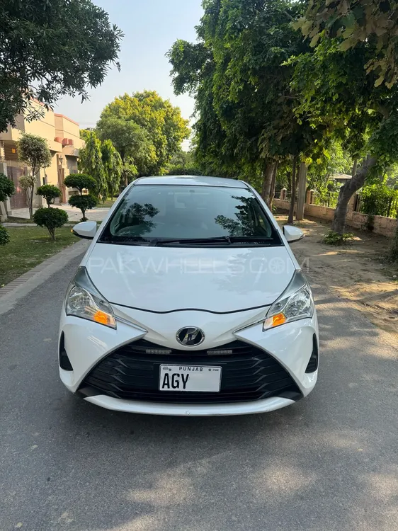 Toyota Vitz 2018 for Sale in Lahore Image-1