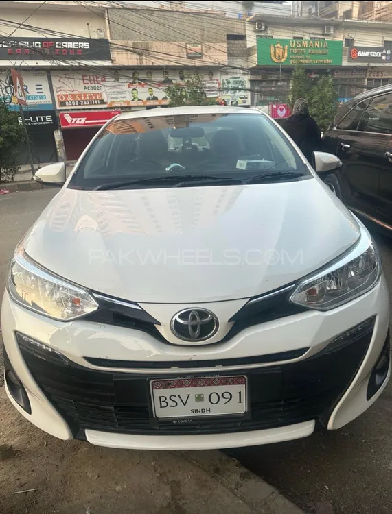 Toyota Yaris Sedan 2021 for Sale in Karachi Image-1