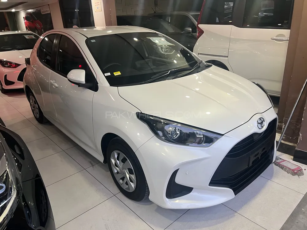 Toyota Yaris Hatchback 2021 for Sale in Peshawar Image-1