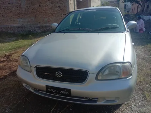 Suzuki Baleno JXR 2004