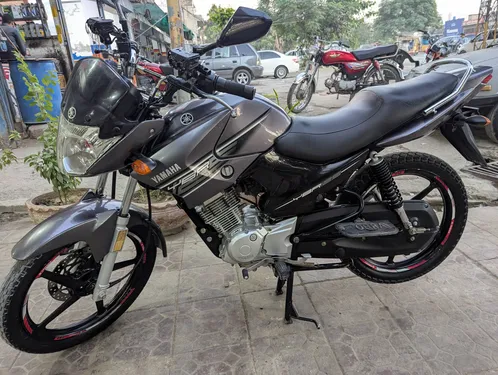Yamaha YBR 125 2016