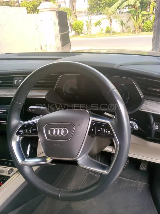 Audi e-tron 2022 for Sale in Lahore Audi e-tron 2022 for Sale in Lahore Image-4