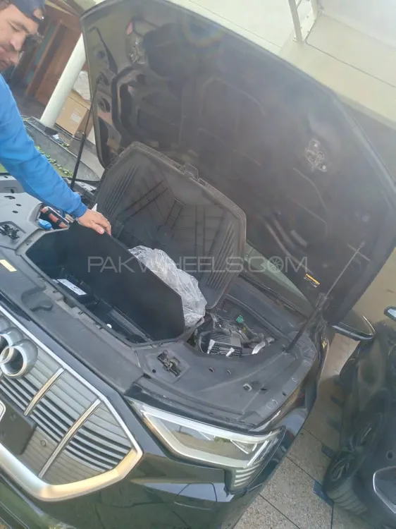 Audi e-tron 2022 for Sale in Lahore Audi e-tron 2022 for Sale in Lahore Image-13