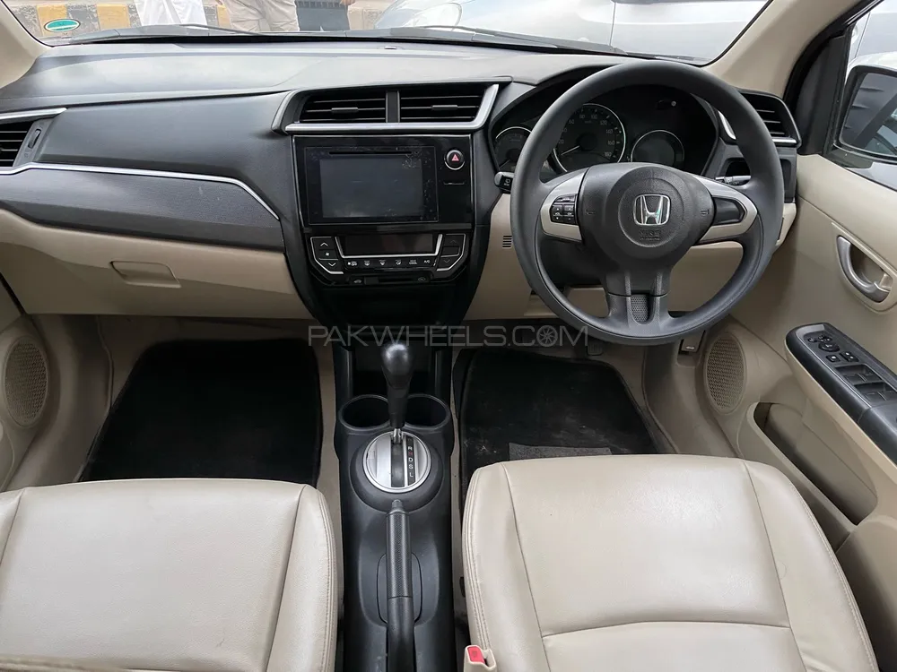 Honda BR-V 2018 for Sale in Lahore Honda BR-V 2018 for Sale in Lahore Image-6