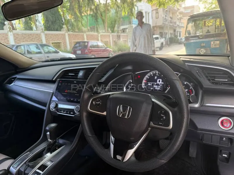 Honda Civic 2018 for Sale in Hyderabad Image-1
