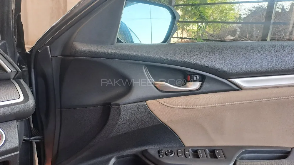 ہونڈا سوک 2019 for Sale in اسلام آباد ہونڈا سوک 2019 for Sale in اسلام آباد Image-6