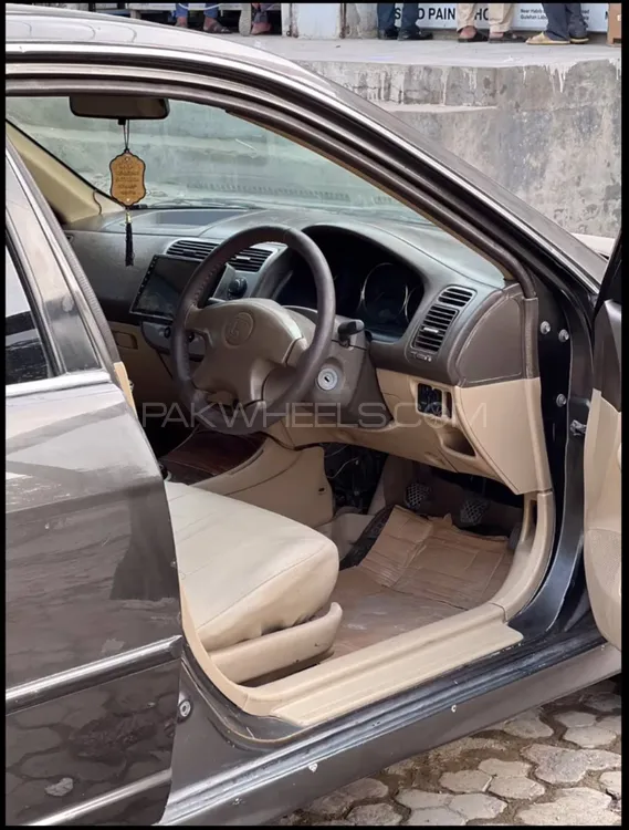 Honda Civic 2005 for Sale in Gujranwala Honda Civic 2005 for Sale in Gujranwala Image-6