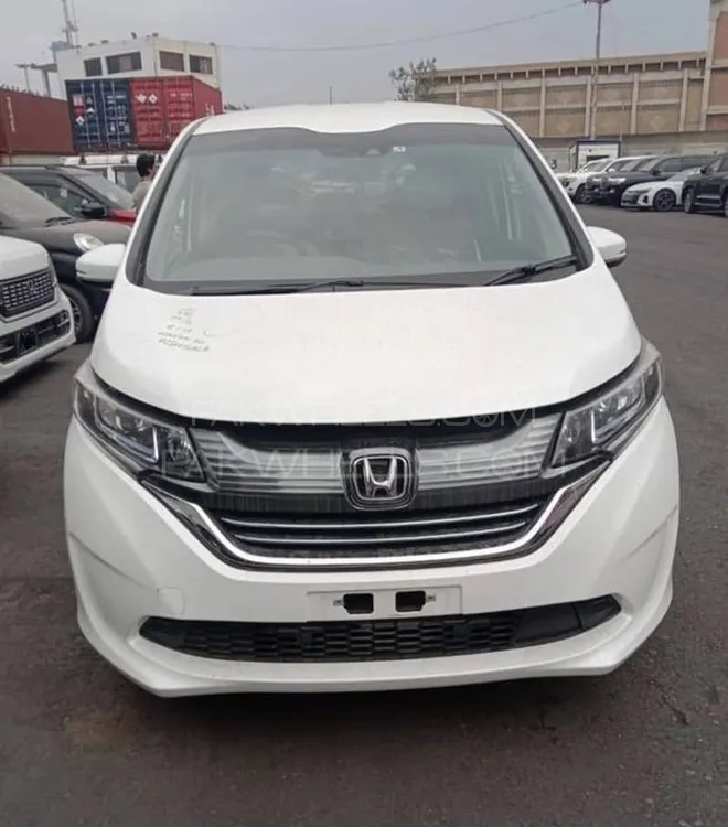 Honda Freed 2024 for Sale in Lahore Image-1