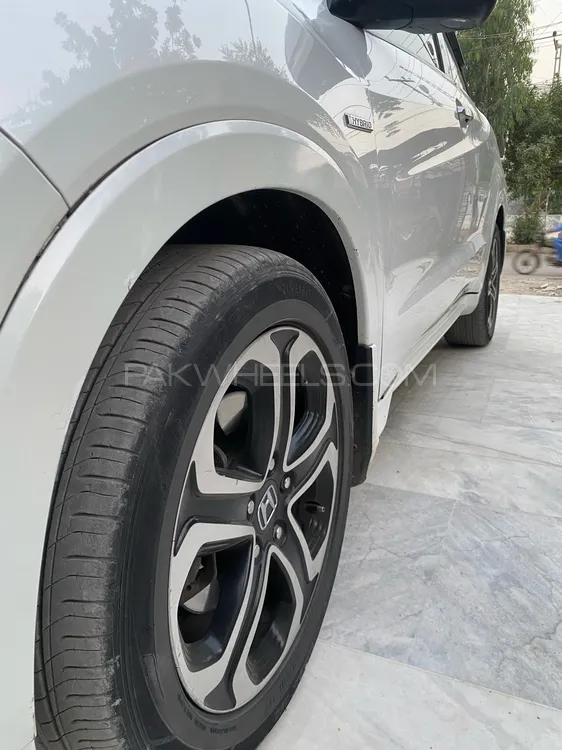Honda Vezel 2014 for Sale in Hyderabad Honda Vezel 2014 for Sale in Hyderabad Image-17