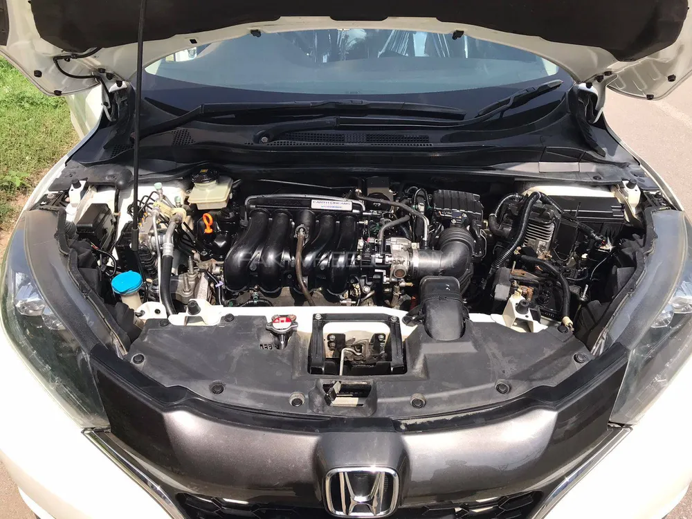 Honda Vezel 2015 for Sale in Islamabad Honda Vezel 2015 for Sale in Islamabad Image-4