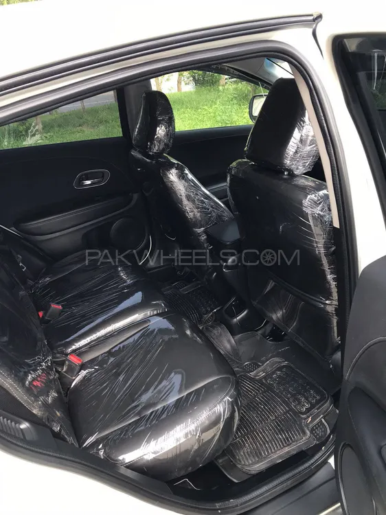 Honda Vezel 2015 for Sale in Islamabad Honda Vezel 2015 for Sale in Islamabad Image-6