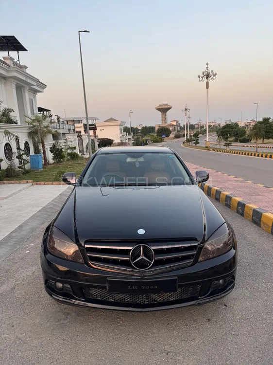 Mercedes Benz C Class 2008 for Sale in Jhelum Image-1
