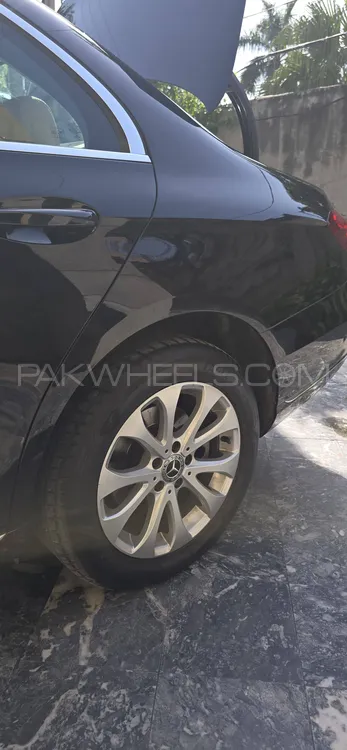 Mercedes Benz E Class 2020 for Sale in Gujranwala Mercedes Benz E Class 2020 for Sale in Gujranwala Image-6