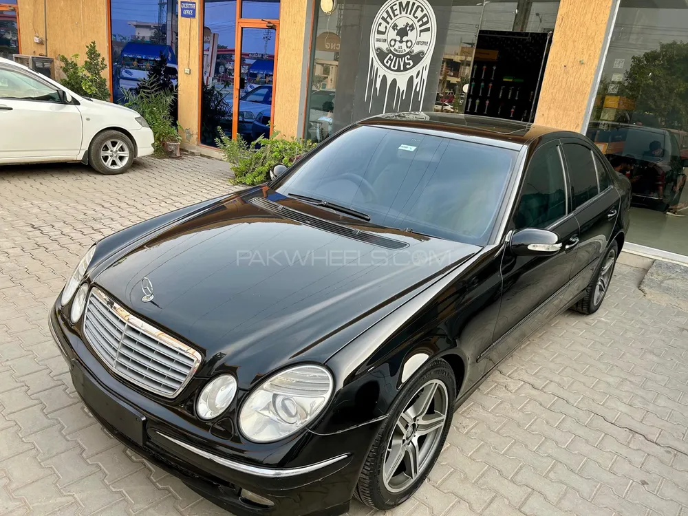 مرسڈیز بینز ای کلاس 2005 for Sale in پشاور Image-1