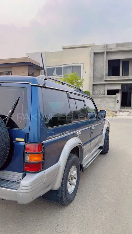 مٹسوبیشی پجیرو 1993 for Sale in لاہور مٹسوبیشی پجیرو 1993 for Sale in لاہور Image-7