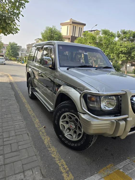 Mitsubishi Pajero 1992 for Sale in Lahore Image-1