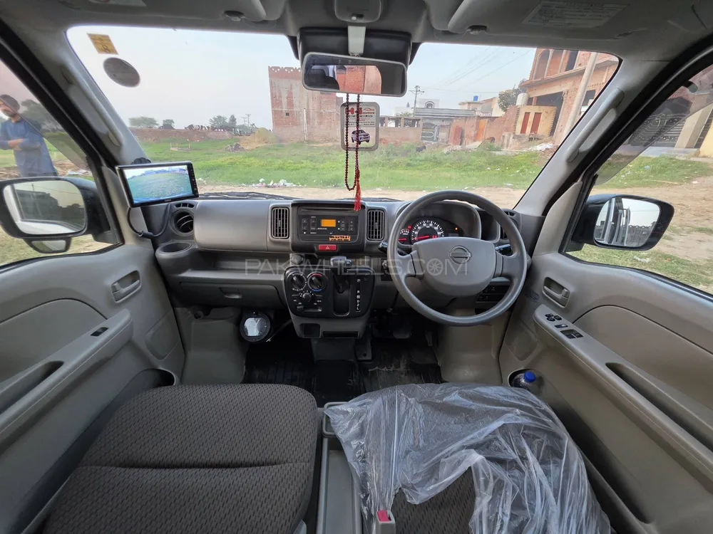 Nissan Clipper 2020 for Sale in Sialkot Nissan Clipper 2020 for Sale in Sialkot Image-6