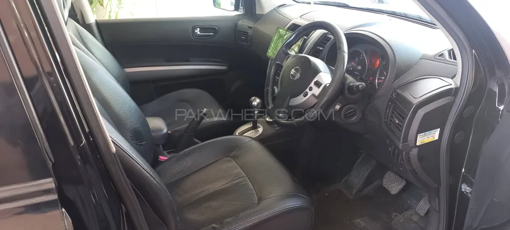 Nissan X Trail 2010 for Sale in Karachi Nissan X Trail 2010 for Sale in Karachi Image-1