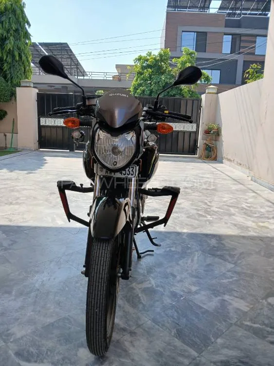 Suzuki GSX 125 2024 for Sale Suzuki GSX 125 2024 for Sale Image-2