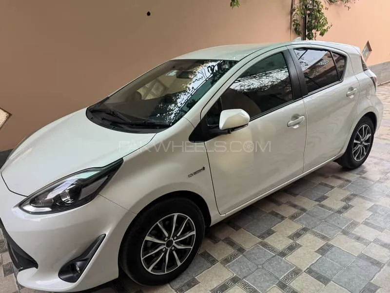 ٹویوٹا اکوا 2020 for Sale in بہاولپور ٹویوٹا اکوا 2020 for Sale in بہاولپور Image-3
