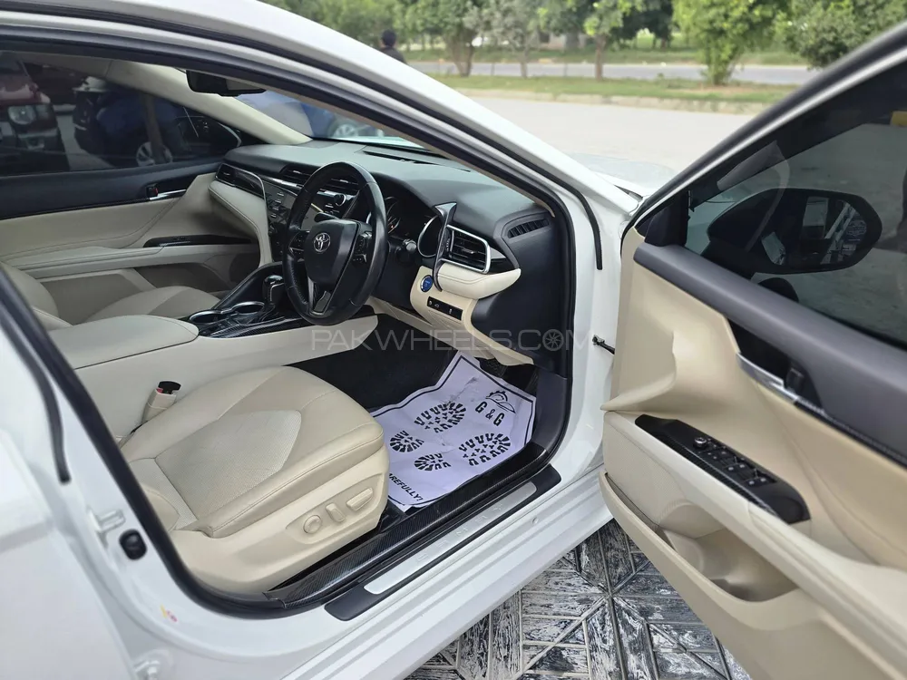 Toyota Camry 2018 for Sale in Islamabad Toyota Camry 2018 for Sale in Islamabad Image-12