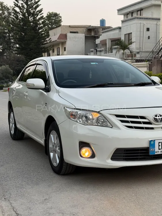 Toyota Corolla 2013 for Sale in Islamabad Image-1
