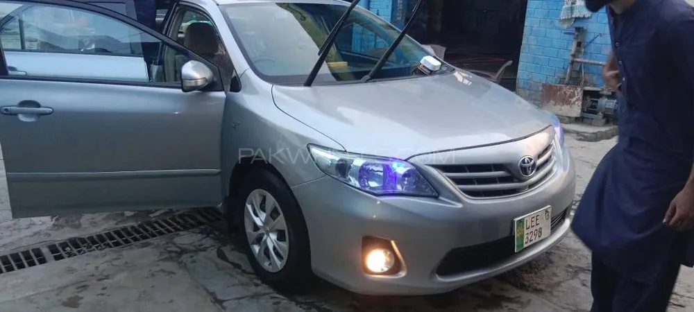 Toyota Corolla 2013 for Sale in Peshawar Image-1