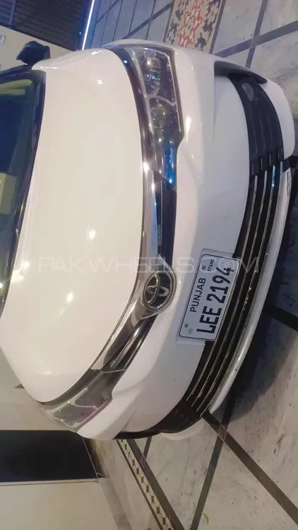 Toyota Corolla 2019 for Sale in Faisalabad Image-1