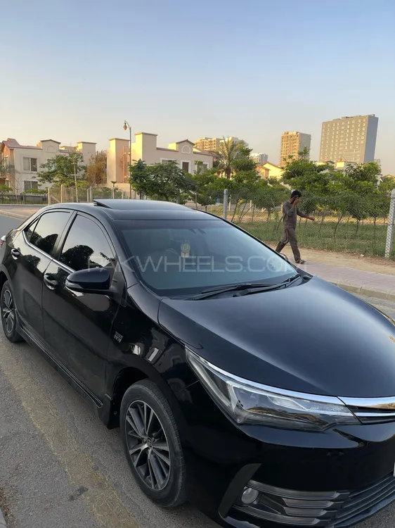 Toyota Corolla 2018 for Sale in Karachi Image-1