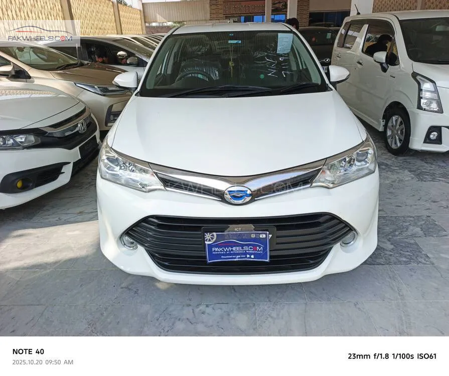 ٹویوٹا کرولا فیلڈر 2015 for Sale in پشاور Image-1