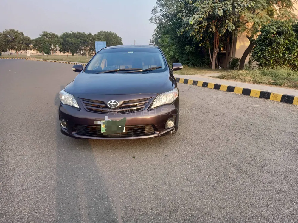 Toyota Corolla 2013 for Sale in Lahore Image-1